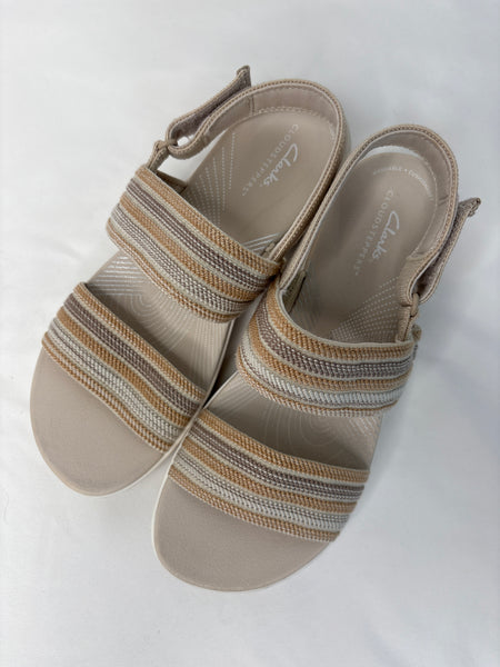NWT Clarks Arla Stroll Cloudsteppers Strap Sandals (US 8W)