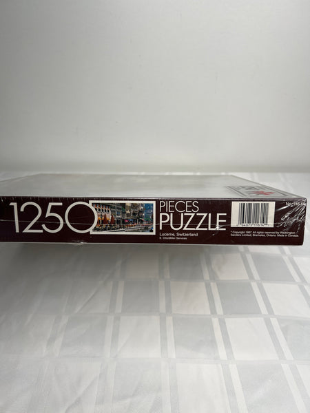 Waddington 1250 Pieces Puzzle