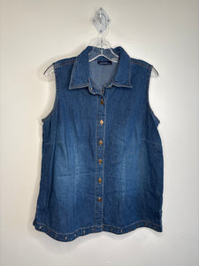 Pennington’s Denim Sleeveless Shirt (18)