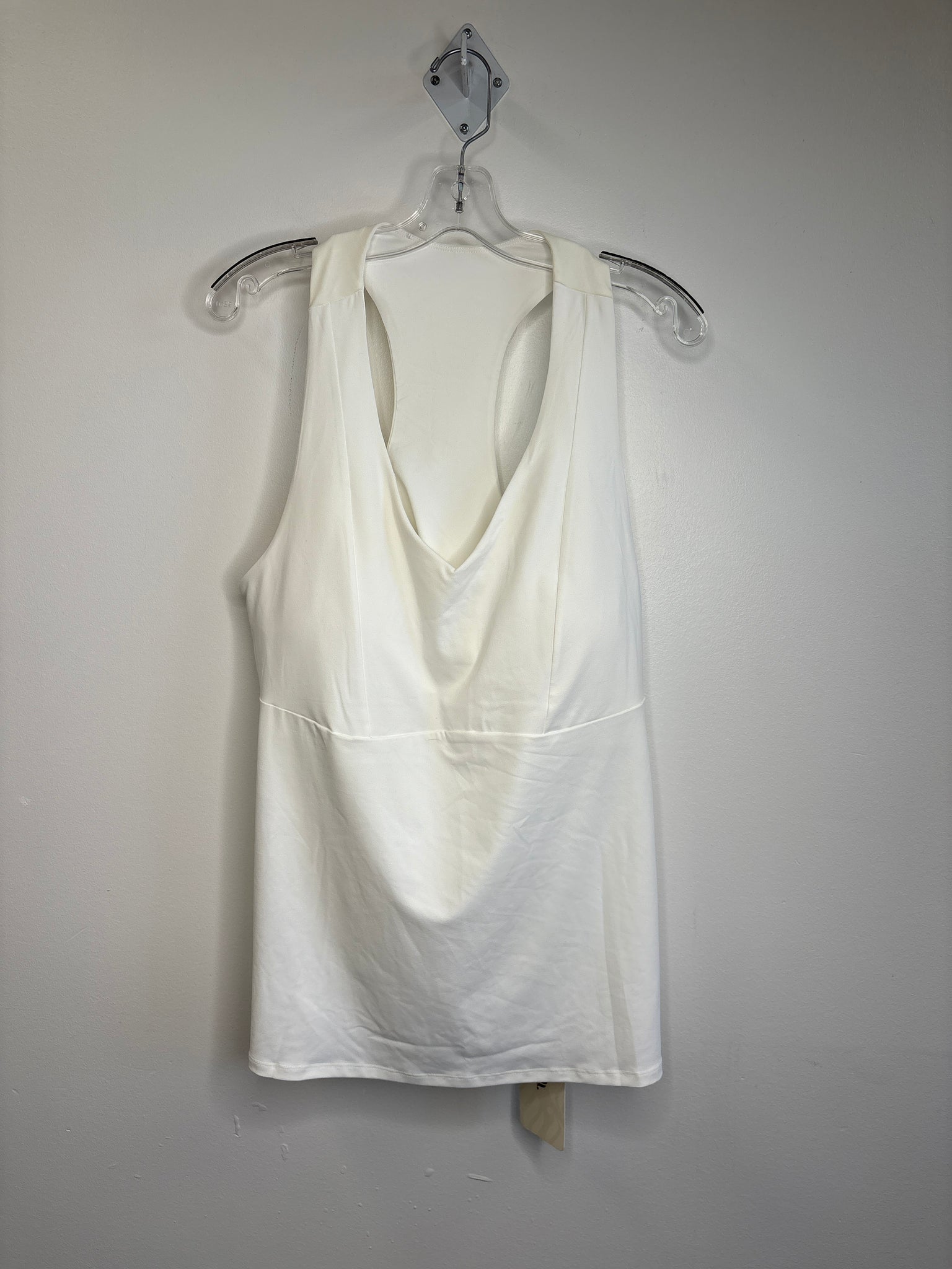 NWT Fabletics Mila Built-In Tank Top (2XL)