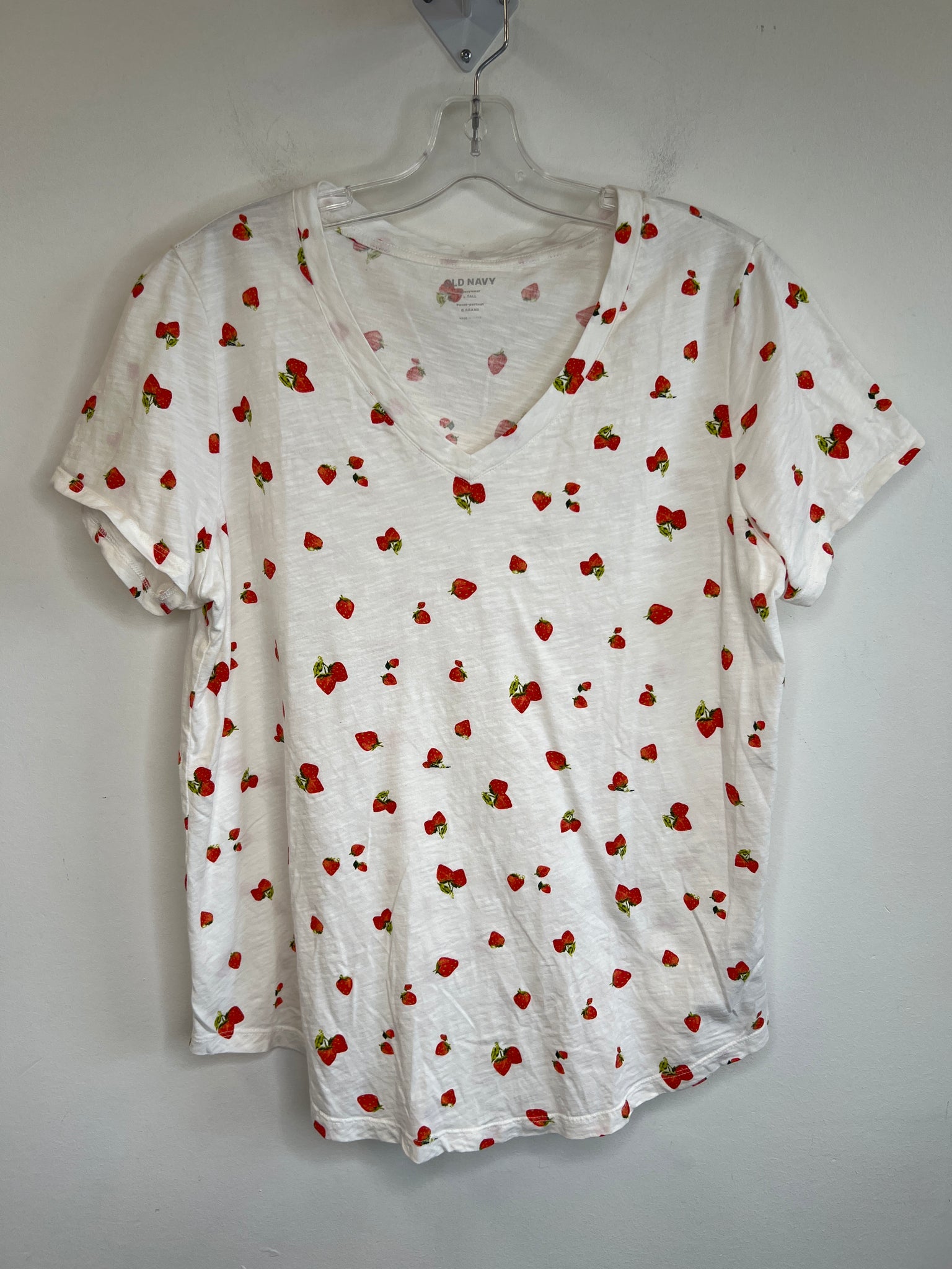 Old Navy White Strawberry Print V-Neck T-shirt (L Tall)