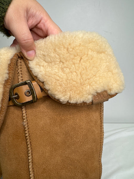 Emu Suede Boots (US 9)