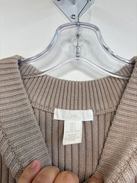 H&M Knit Sweater Vest (L)