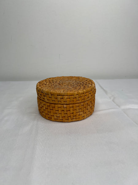 SET OF 5 Wicker Coasters + Storage Case