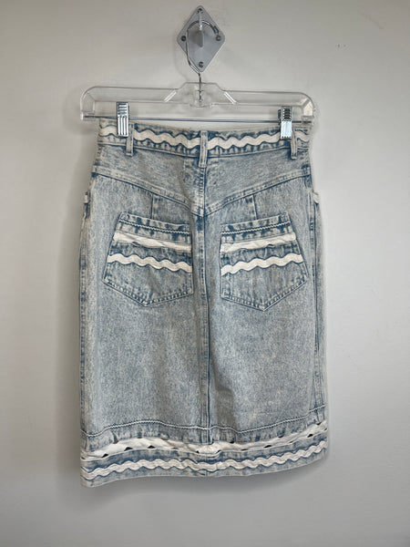 Retro Brave New World Light Wash Denim Skirt (7)