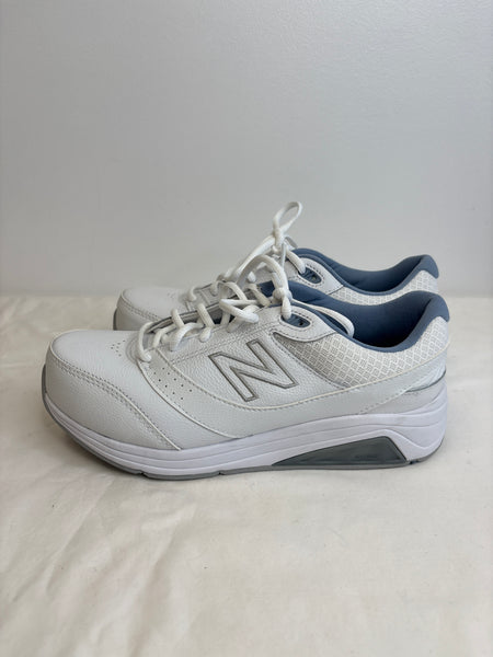 New Balance Athletic Shoes (US 8.5)