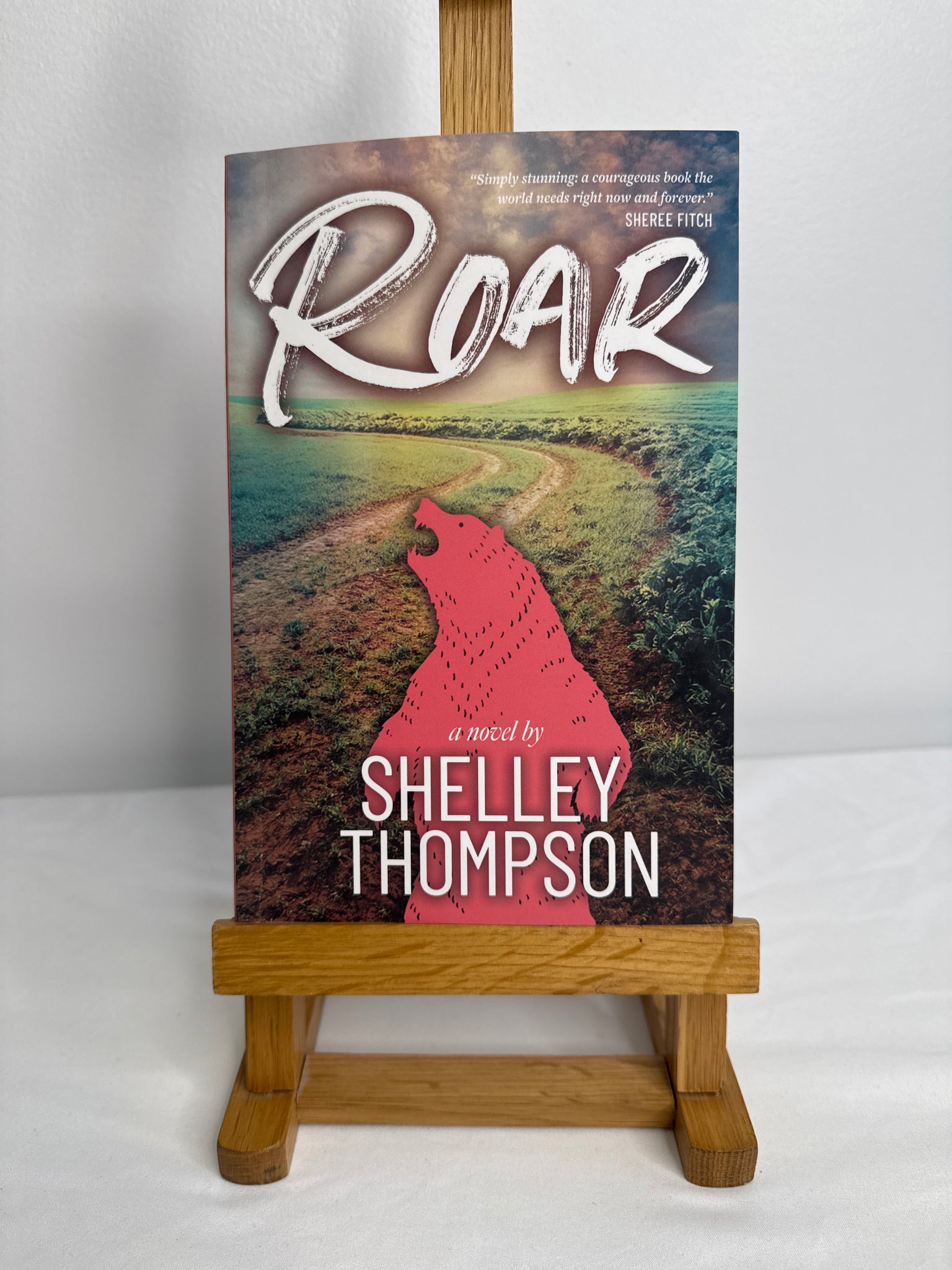 Roar - Shelley Thompson