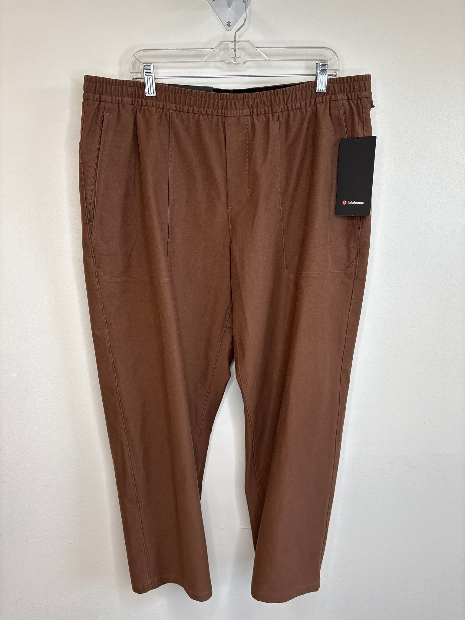 NWT Lululemon Utilitech Pull-On Relaxed-Fit Pant (XXL)