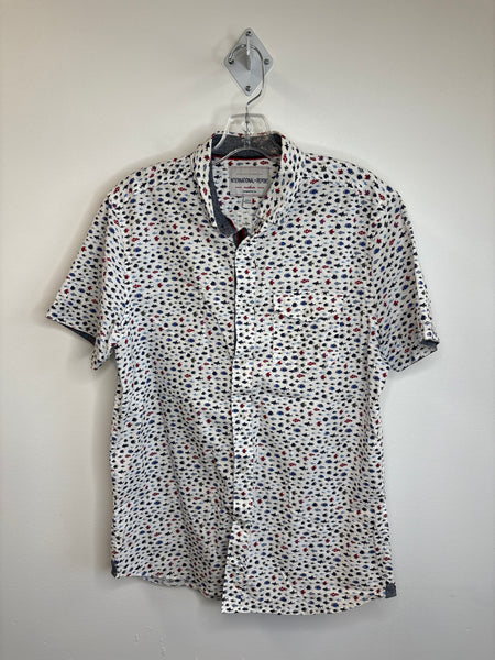 International Report Short-Sleeve Button-Down Fish Print Shirt (M)