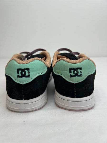 DC Black Sneakers (US 3Y)