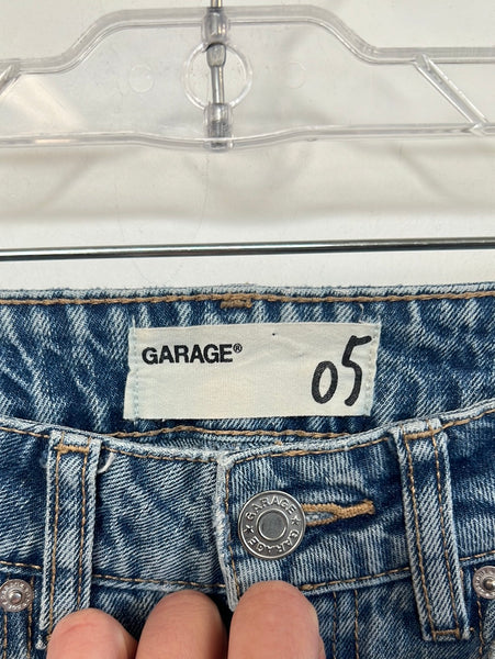 Garage Two-Toned Mom Denim Jeans (05)