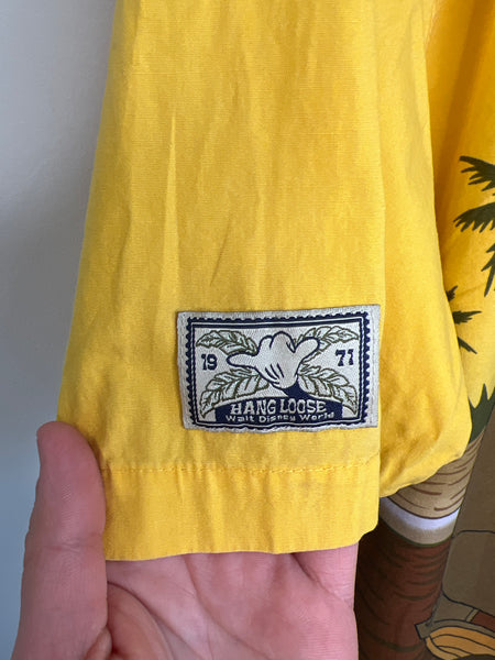 Walt Disney World Yellow "Mickey And Pluto At the Beach" Graphic Short-Sleeved Button-Up Shirt (S)