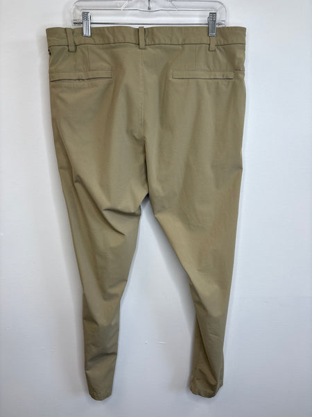 Lululemon Slim Fit Pants (36)