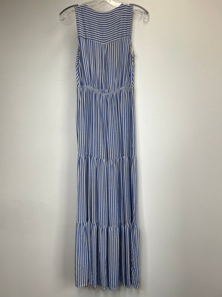 Monteau Sleeveless Tiered Maxi Dress (S)