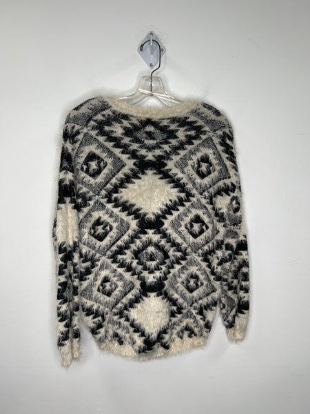 Dex Black And White Diamond Print Fuzzy Long-Sleeve Sweater (M)