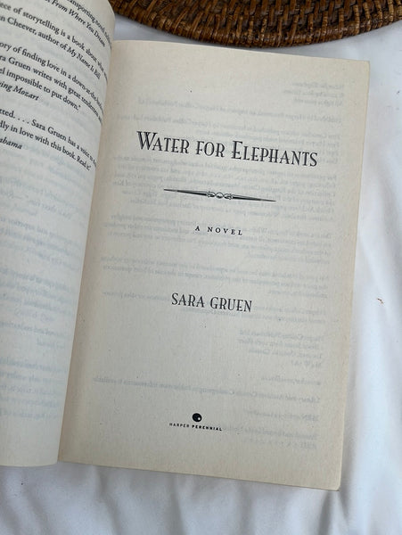 Water For Elephants - Sara Gruen