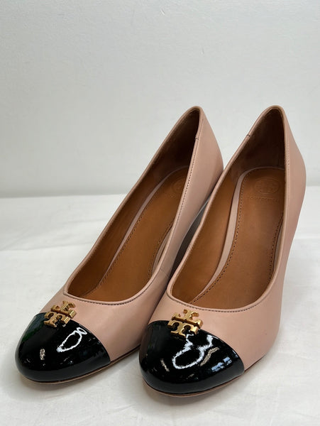 Tory Burch Everly Leather Black Patent Toe Cap Gold Logo Wedges (8.5 M)