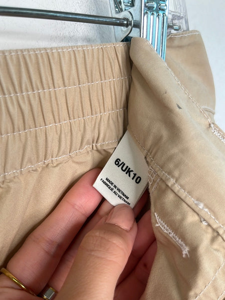 BDG Beige Cargo Pants (6)