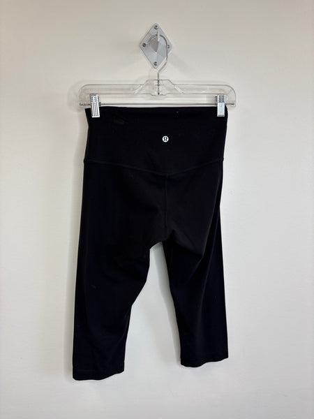 Lululemon Capri Yoga Pants (6)