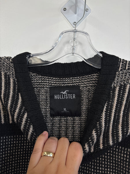Hollister Knit Sweater (XL)