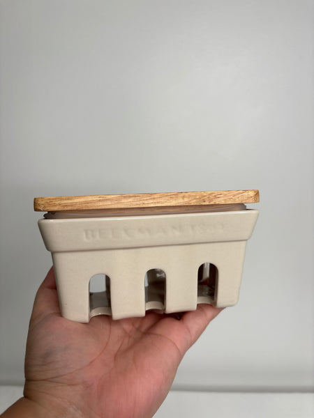 NWT Ceramic Soap Dish