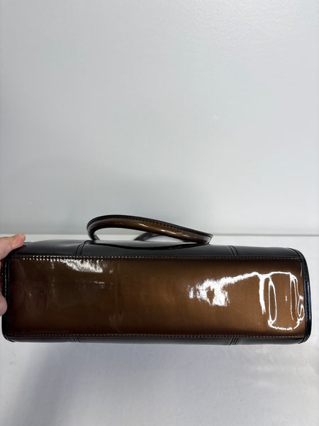 NWT Nine West Gradient Steele Hand Purse