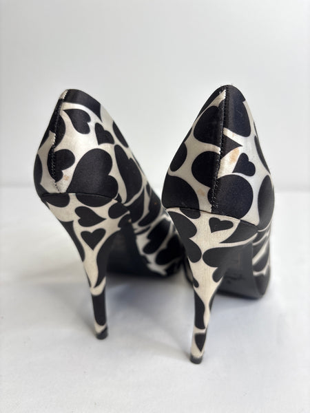 Hello Kitty Open-Toe Patterned Heels (US 8)
