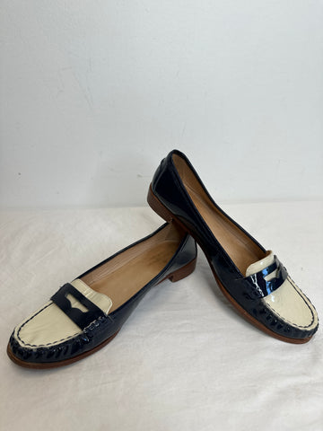 Kate Spade Navy/Cream Loafers (US 7.5M)