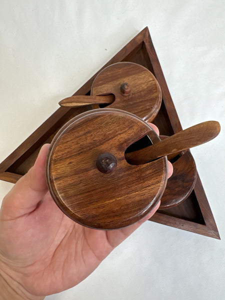 Purpledip Wooden 3 Bowls Tray Set
