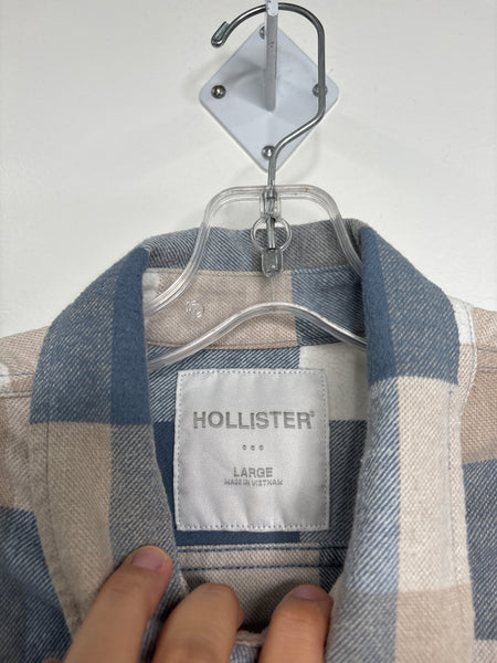 Hollister Plaid Button-Up Top (L)
