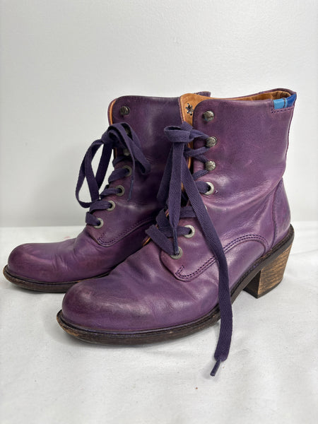 Vintage John Fluevog Boots (US 6)
