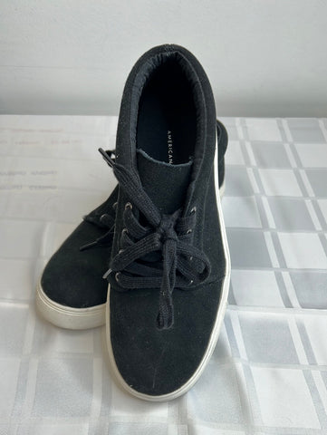 American Eagle Black Sneakers