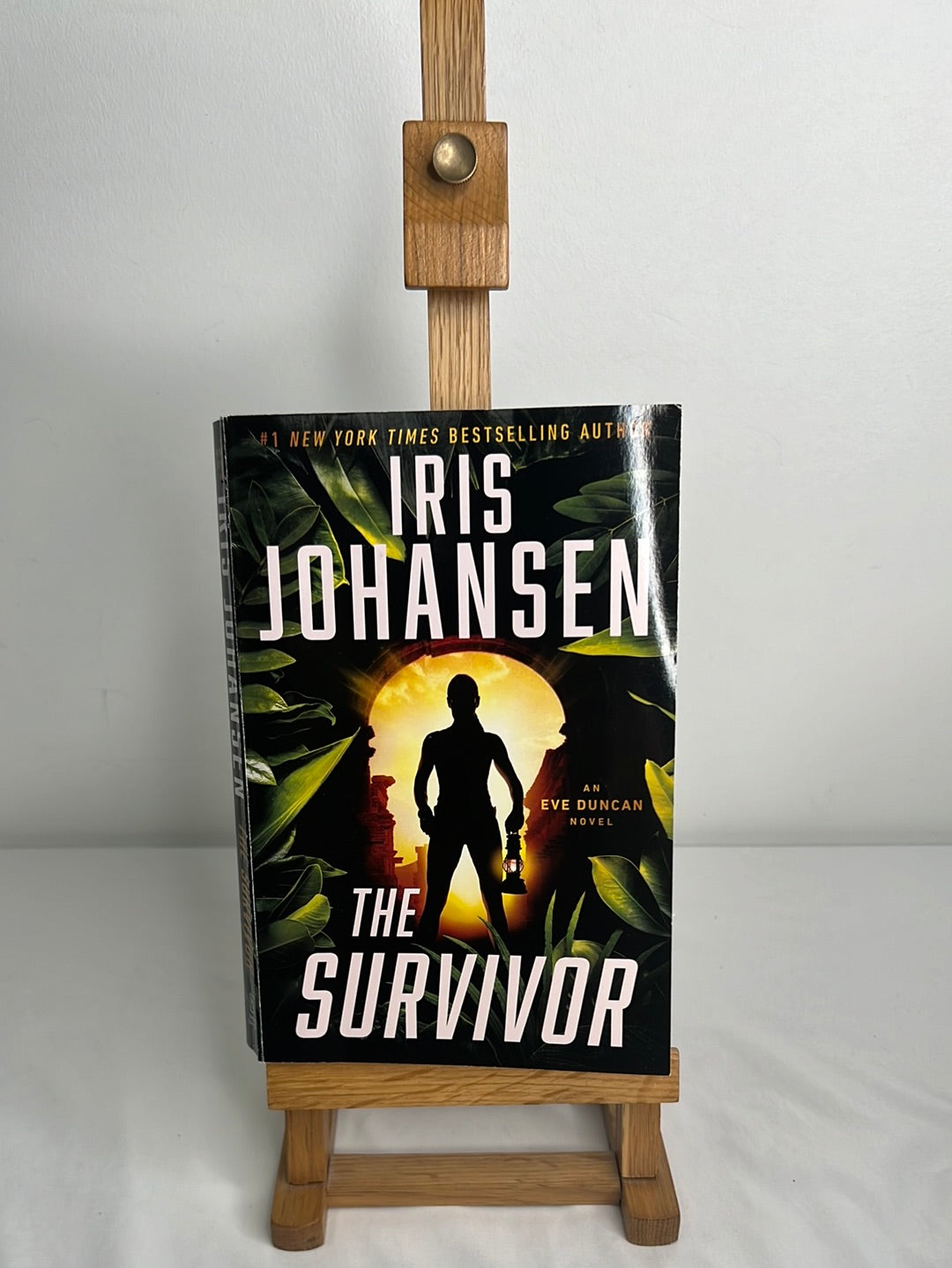 The Survivor - Iris Johansen