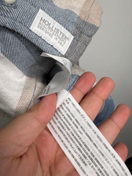 Hollister Plaid Button-Up Top (L)