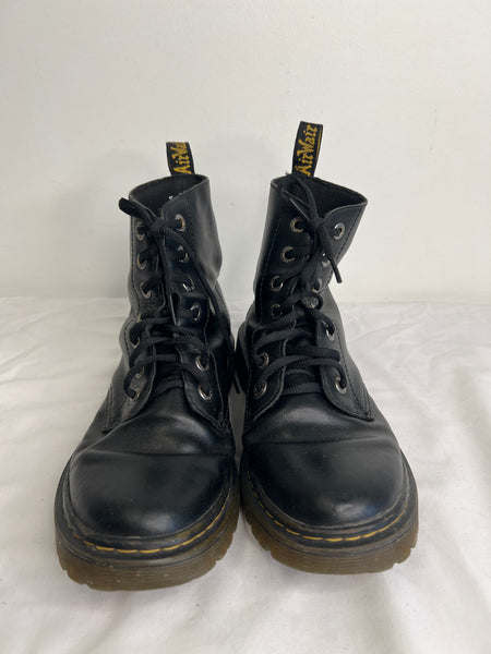 Dr. Doc Martens Luana Air Wair Black Lace Up Combat Boots (US 9)