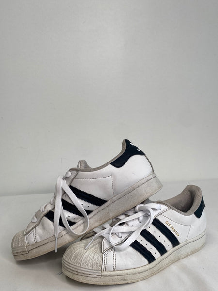 Adidas Superstar Shoes (US 6)
