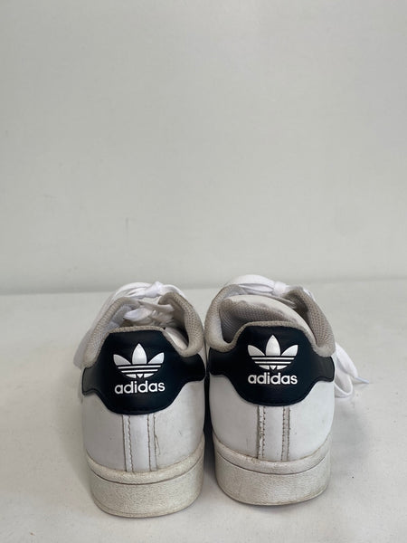 Adidas Superstar Shoes (US 6)