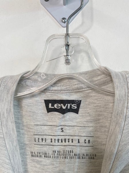 Levi’s Graphic Tee (S)